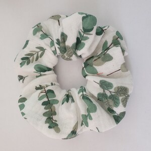 Scrunchie Haarband Haargummi weiß Ranken